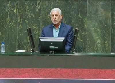 نماینده مجلس: تعدادی از حرام خواران آقازاده را در ملاءعام آویزان کنید