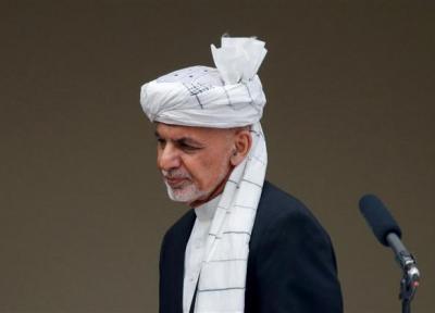 کارشناس افغان: طالبان برای منزوی شدن اشرف غنی کوشش می نماید