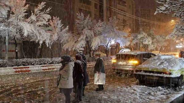 کولاک برف و یخبندان در راه تهران ، دما چقدر کاهش می یابد؟