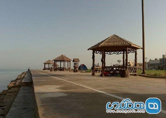 پارک ساحلی آب شیرین کن یکی از تفریحگاه های بوشهر به شمار می رود