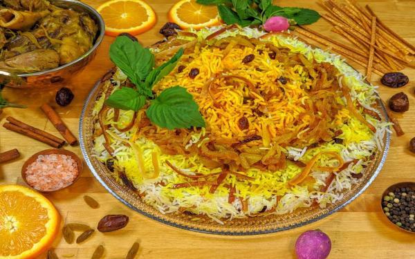 طرز تهیه رشته پلو با مرغ و کوفته قلقلی