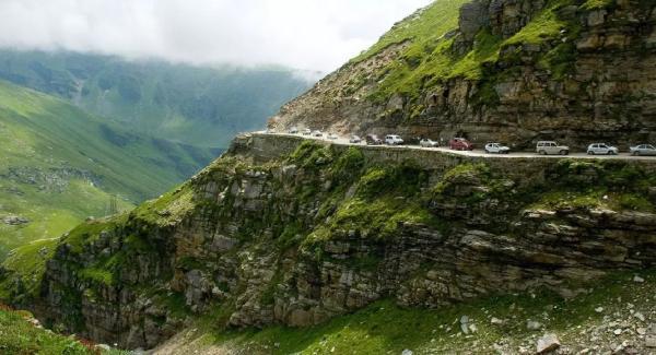 گردنه حیران ، سفری هیجان انگیز در دل کوه ها و جنگل های گیلان گردنه حیران ، سفری هیجان انگیز در دل کوه ها و جنگل های گیلان